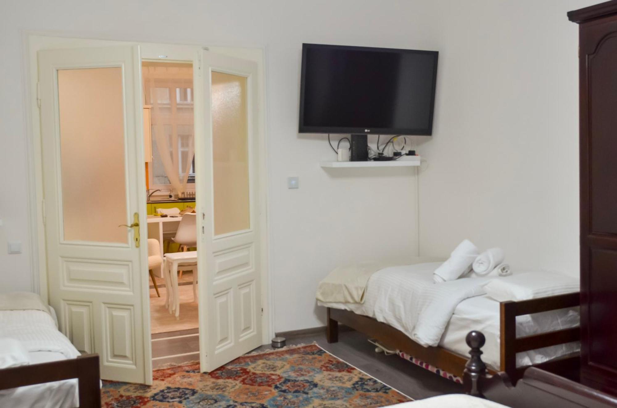 Main Street Retreat Apartment With Free Parking SJJ Exteriér fotografie